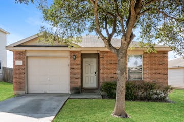 5822 Blonde Canyon San Antonio, TX 78252